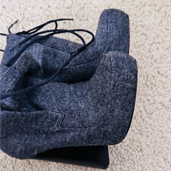 Alexander Wang Constance Gray Wool platform boots Heel/ pump Women’s Size 35 - Picture 9 of 9